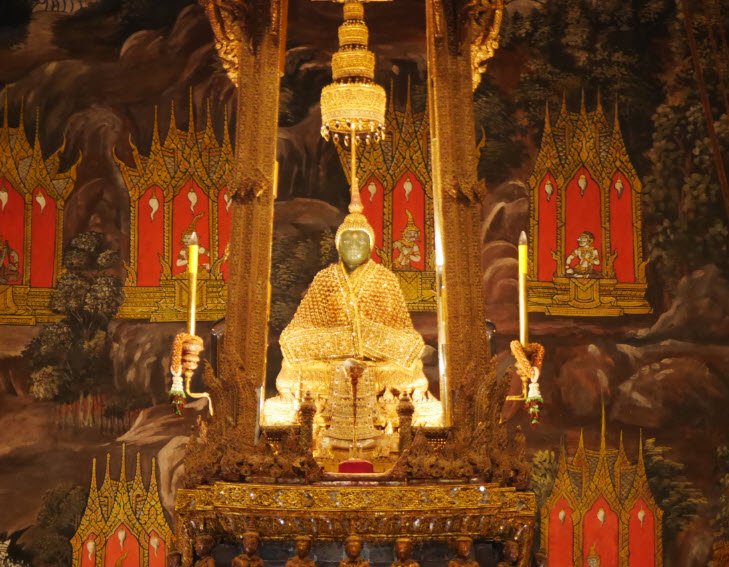 Wat Phra Kaew (Temple of the Emerald Buddha), Bangkok, Thailand